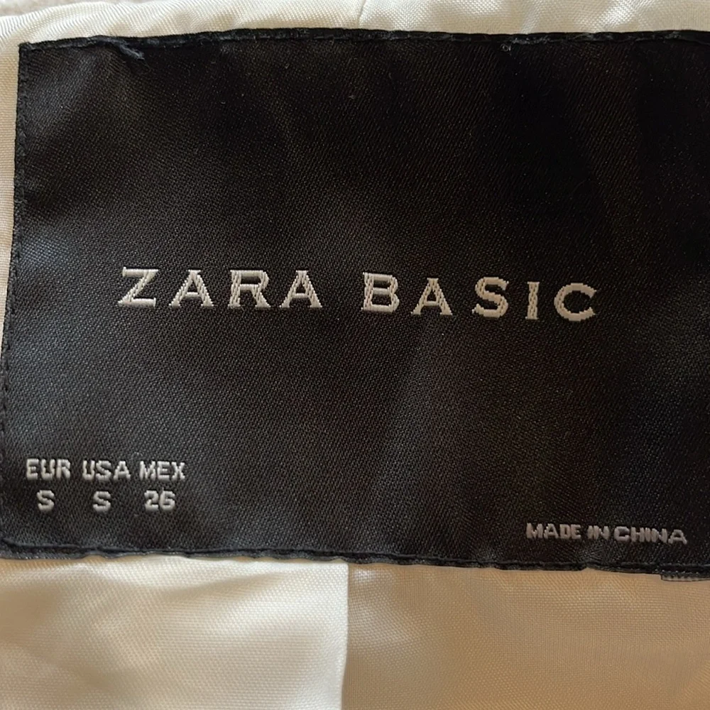Zara Ivory Wool Blend Unique Coat w/big buckle belt,pockets button up Size Small - Picture 13 of 14